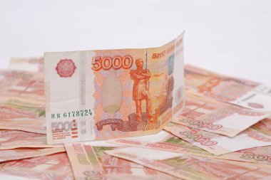 Studio resim 5000 ruble (nakit para, Rusya Federasyonu)