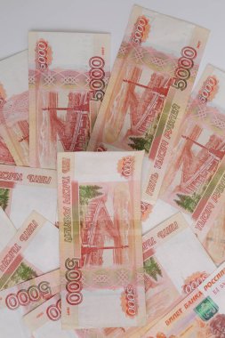Studio resim 5000 ruble (nakit para, Rusya Federasyonu)