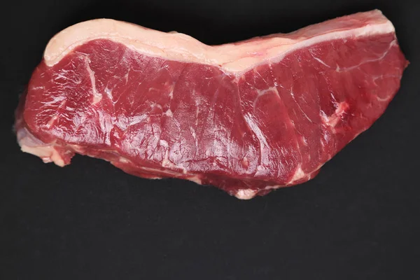 Bir Beefsteak Olarak Sığır Eti Stüdyo Görüntü — Stok fotoğraf