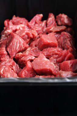 Studio resim sığır eti keser