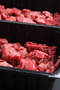 Studio resim sığır eti keser