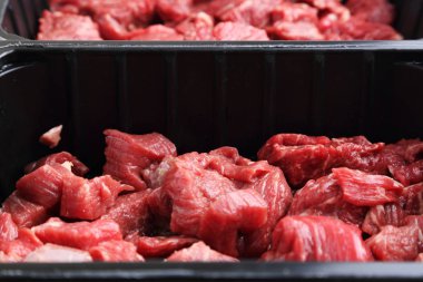 Studio resim sığır eti keser