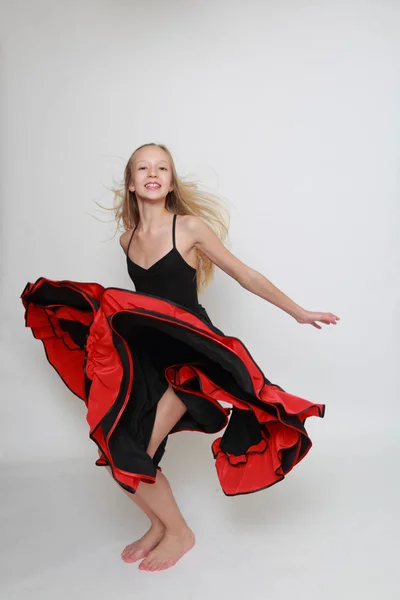 Studio Image Flamenco Dancer Jumping Dancer Motion — Stock Photo, Image