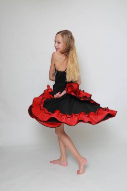 Flamenko dansçısı Studio görüntü hareket atlama/dansçı.
