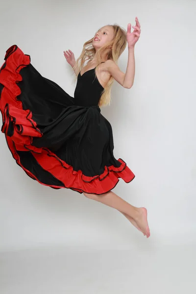 Studio Image Flamenco Dancer Jumping Dancer Motion — Stock Photo, Image