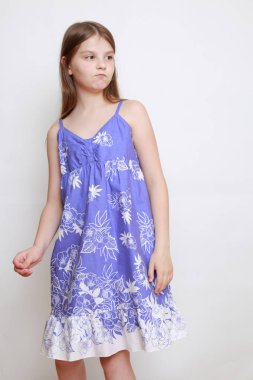 Stüdyo imge-in duygusal küçük kız