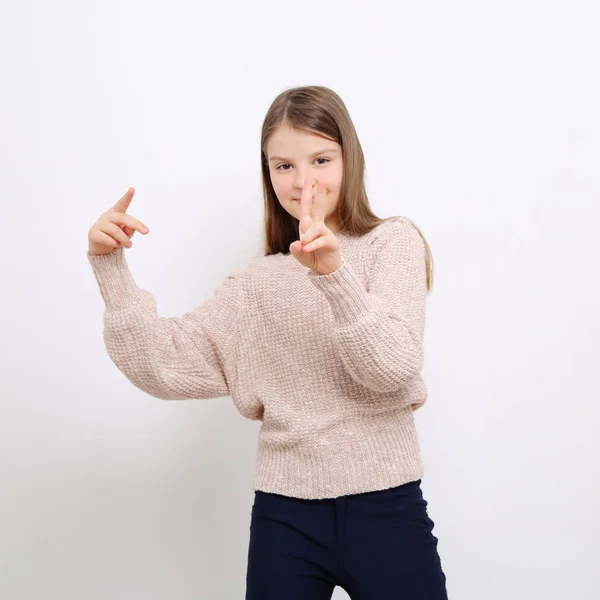 Imagem Estúdio Linda Menina Adolescente Caucasiana Emocional — Fotografia de Stock