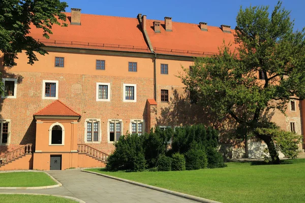 Krakow Pologne 1Er Août 2017 Colline Wawel Avec Cathédrale Château — Photo