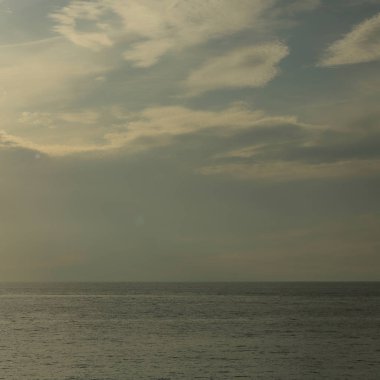 Güzel gün batımı Karadeniz ve yahts Sochi, Rusya Federasyonu. Seçilen odak.