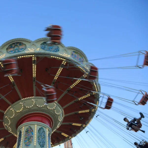 Sochi Fédération Russie Octobre 2017 Attraction Balançoire Carrousel Par Cercle — Photo