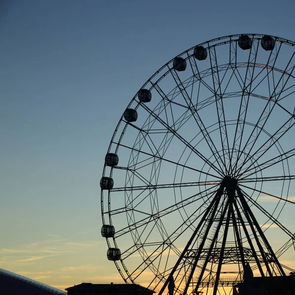 Revue Des Roues Attraction Sur Parc Sotchi Heure Été Soir — Photo