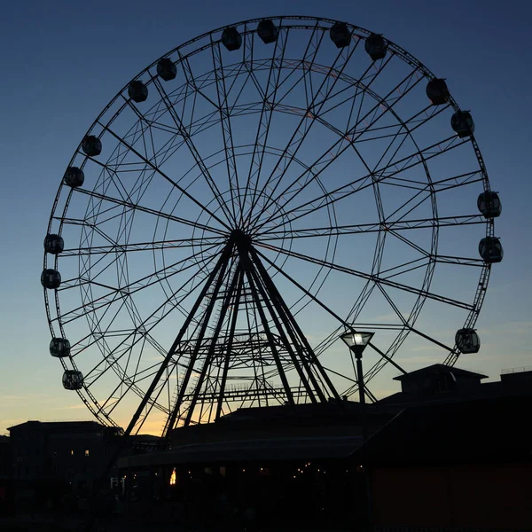 Revue Des Roues Attraction Sur Parc Sotchi Heure Été Soir — Photo