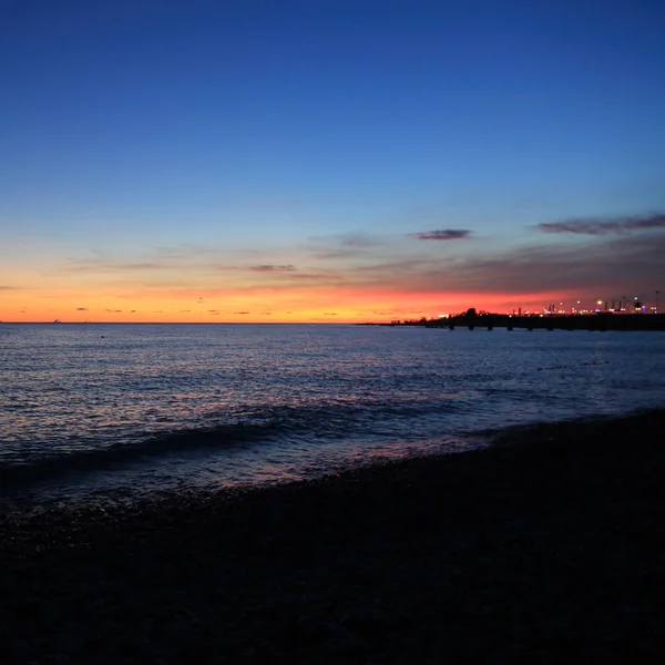 Pôr Sol Verão Sobre Mar Negro Beira Mar Sochi Federação — Fotografia de Stock