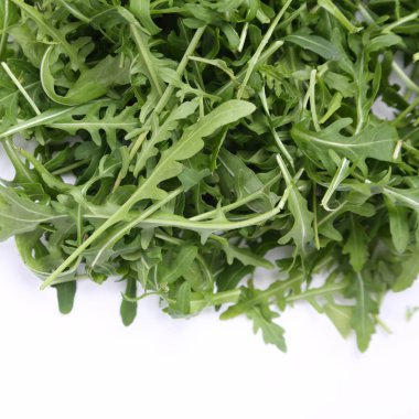 Organik yeşil ve taze roka (rucola veya rukola)