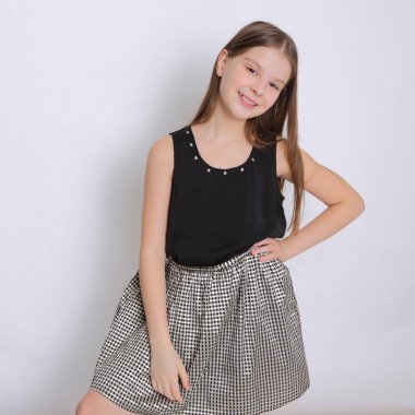 Güzel stüdyo Avrupa beyaz genç kız portresi