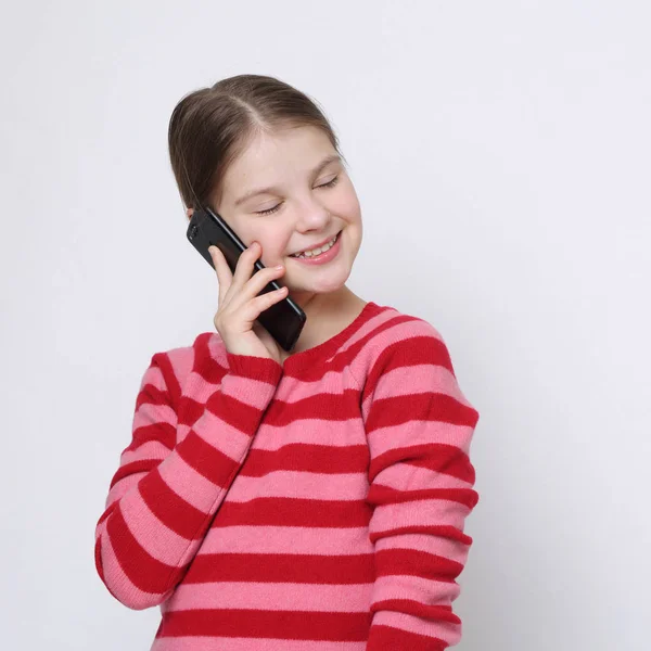 Escola Adolescente Menina Segurando Telefone Celular Smartphone — Fotografia de Stock