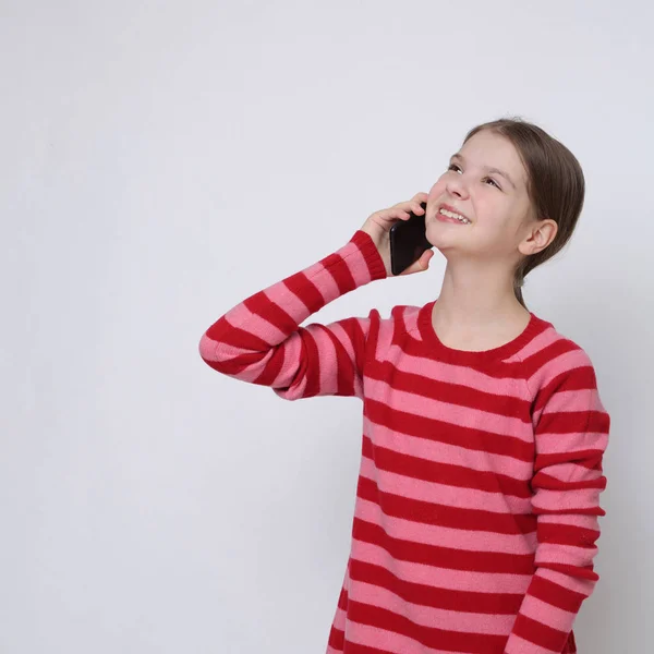 School Teen Girl Holding Mobile Phone Smartphone — Stock Photo, Image