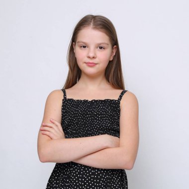 Güzel stüdyo Avrupa beyaz genç kız portresi