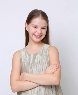 Güzel stüdyo Avrupa beyaz genç kız portresi