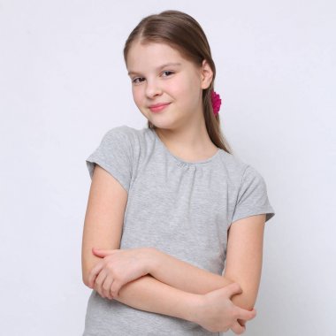 Beautirul studio Avrupa beyaz genç kız portresi