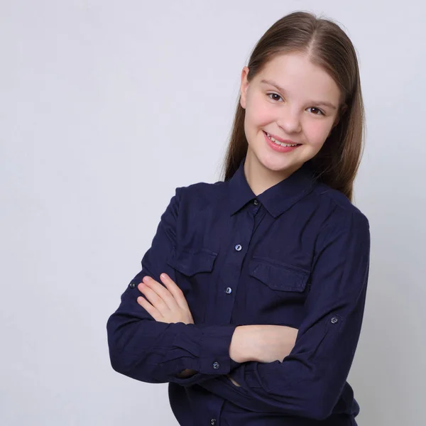 Stúdió Európai Kaukázusi Tini Lány Portréja — Stock Fotó