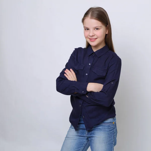 Студийный Портрет Европейской Кавказской Девочки Подростка — стоковое фото