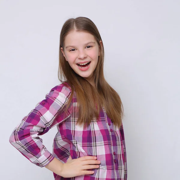 Studio Portret Van Europese Kaukasische Tiener Meisje — Stockfoto