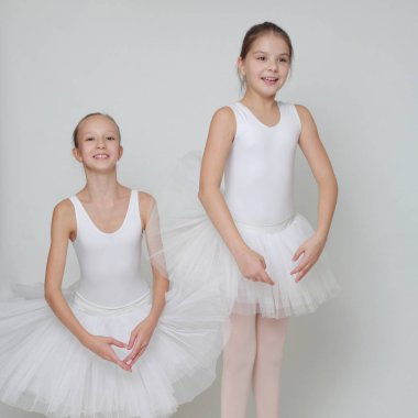 İki balerin komik portre