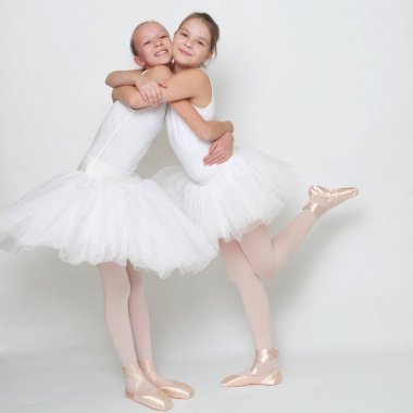 Studio poz güzel dansçılar