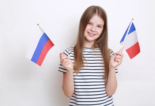 Fille Caucasienne Tenant Des Drapeaux Fédération Russie France — Photo