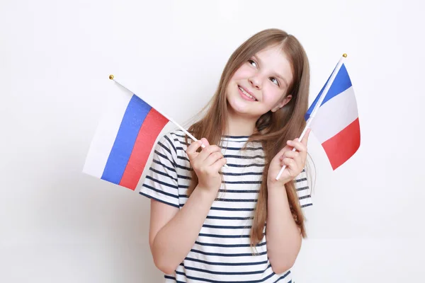 Кавказская Девушка Флагами Российской Федерации Франции — стоковое фото
