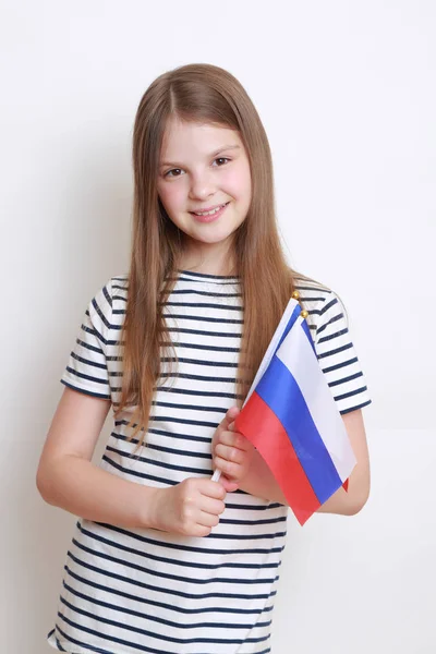 Fille Caucasienne Tenant Des Drapeaux Fédération Russie France — Photo