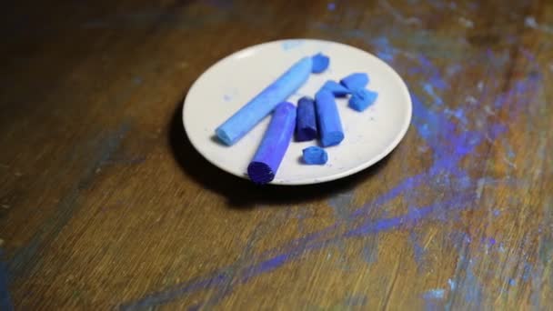 Poucos Pedaços Giz Pastel Macio Azul Materiais Profissionais Para Arte — Vídeo de Stock