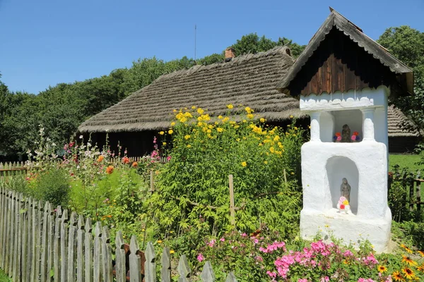 Traditionelle Holzhäuser Polen Authentische Und Historische Alte Bauernhäuser Auf Dem — Stockfoto