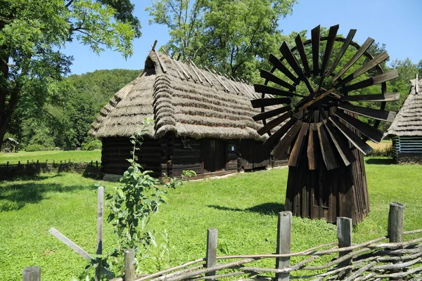 Casas Madeira Tradicionais Polônia Casas Antigas Autênticas Históricas País Edifícios — Fotografia de Stock