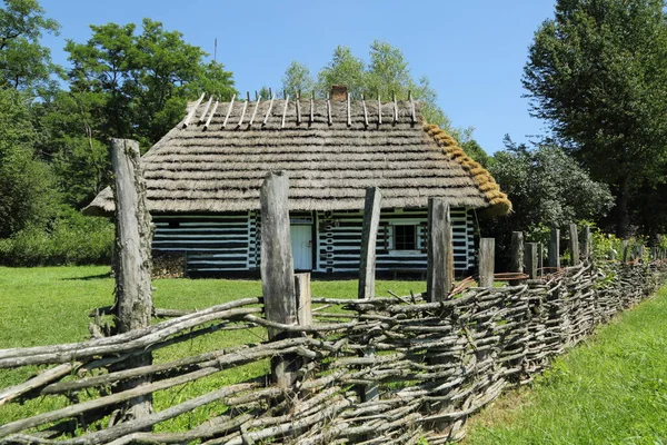 Traditionelle Holzhäuser Polen Authentische Und Historische Alte Bauernhäuser Auf Dem — Stockfoto