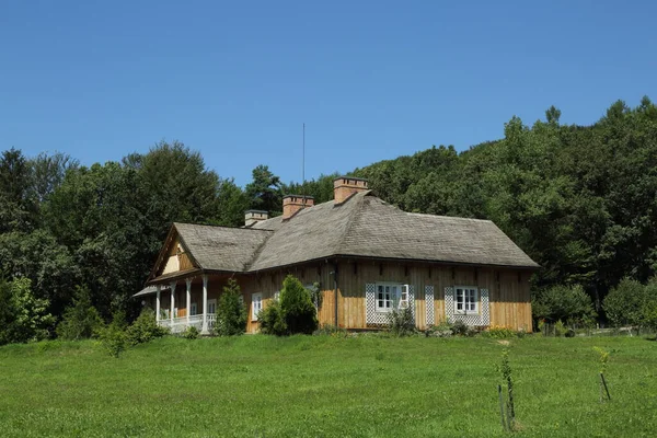 Traditionelle Holzhäuser Polen Authentische Und Historische Alte Bauernhäuser Auf Dem — Stockfoto