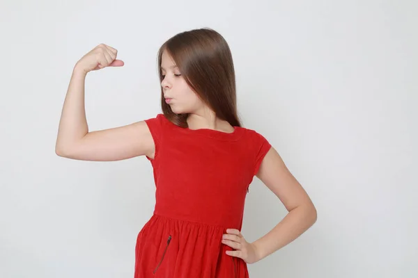 Menina Emocional Vestindo Vestido Vermelho — Fotografia de Stock