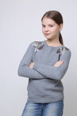 Beautirul studio Avrupa beyaz genç kız portresi