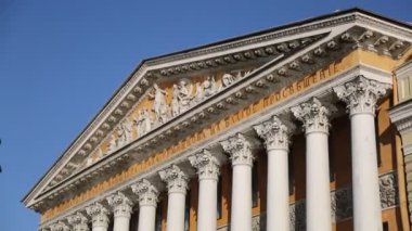 Köprü ve St. Isaac Katedrali, Saint Petersburg, Rusya.