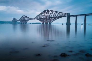 ileri edinburgh, İskoçya arasında köprü