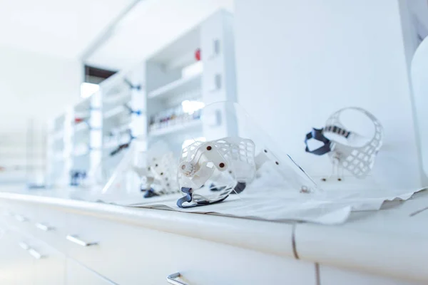 Laboratório de química (DOF rasa; imagem tonificada a cores ) — Fotografia de Stock