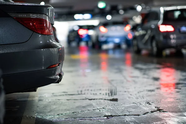 Ondergrondse Parking Garage Ondiepe Dof Kleurtoon Beeld — Stockfoto