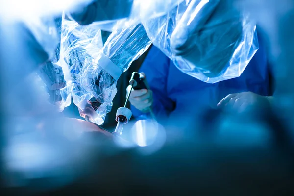 Хірургія Сучасній Лікарні Виконується Командою Професіоналів Малий Dof Кольорове Тоноване — стокове фото