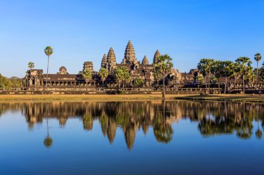 Gündüz vasıl Angkor Wat