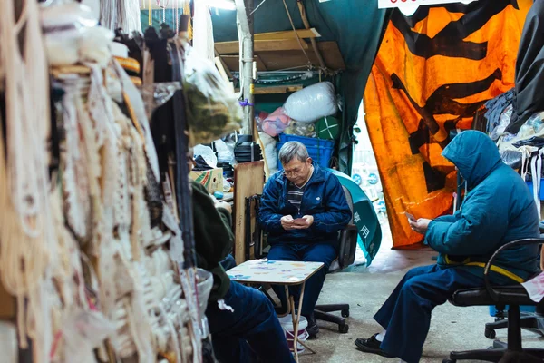 在香港的织物集市上 — 图库照片