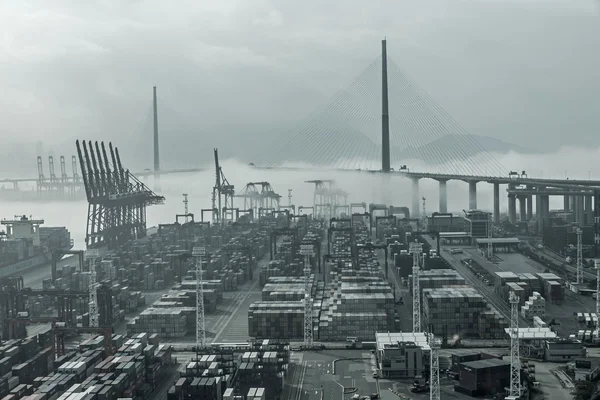 Hong Kong cargo terminal — Stockfoto