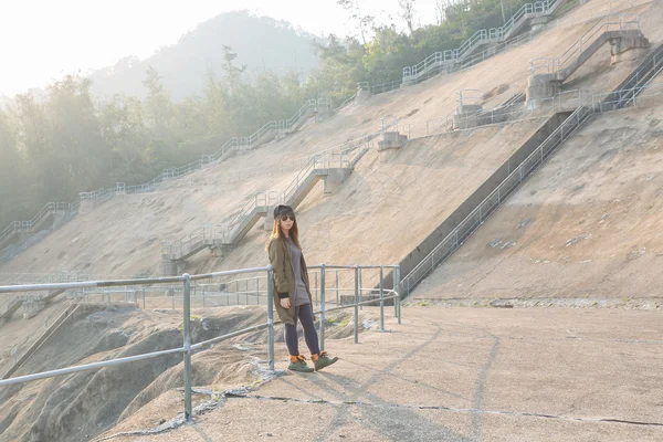 アジアの女性の屋外 — ストック写真