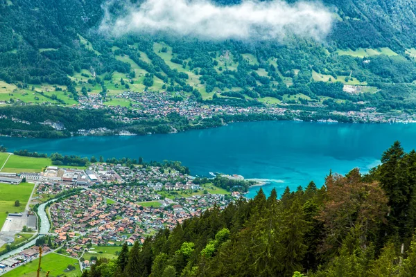 Stadsdelen och Interlaken, Schweiz. — Stockfoto
