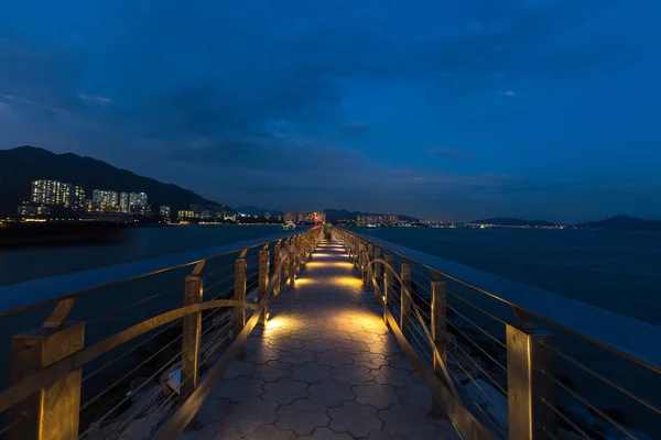 Tuen Mun nachts, Hong Kong. — Stockfoto